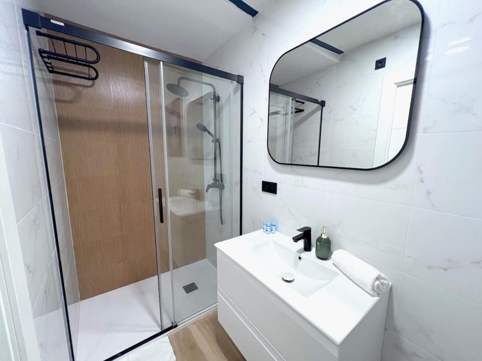 Evans Realty BN Moderno & Lujoso Estudio Apartment in Malaga