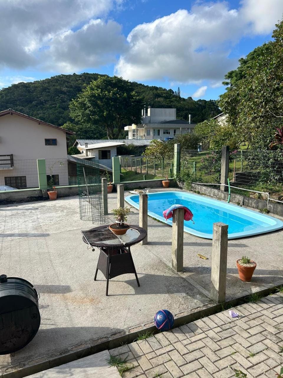 Swimming pool, Swimming pool