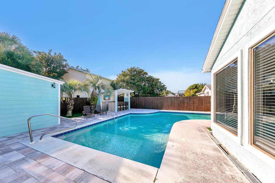Tiki Palms Paradise by Emerald Coast Retreats House in Panama City Beach