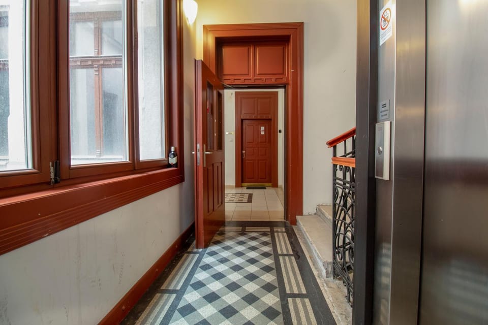 elevator