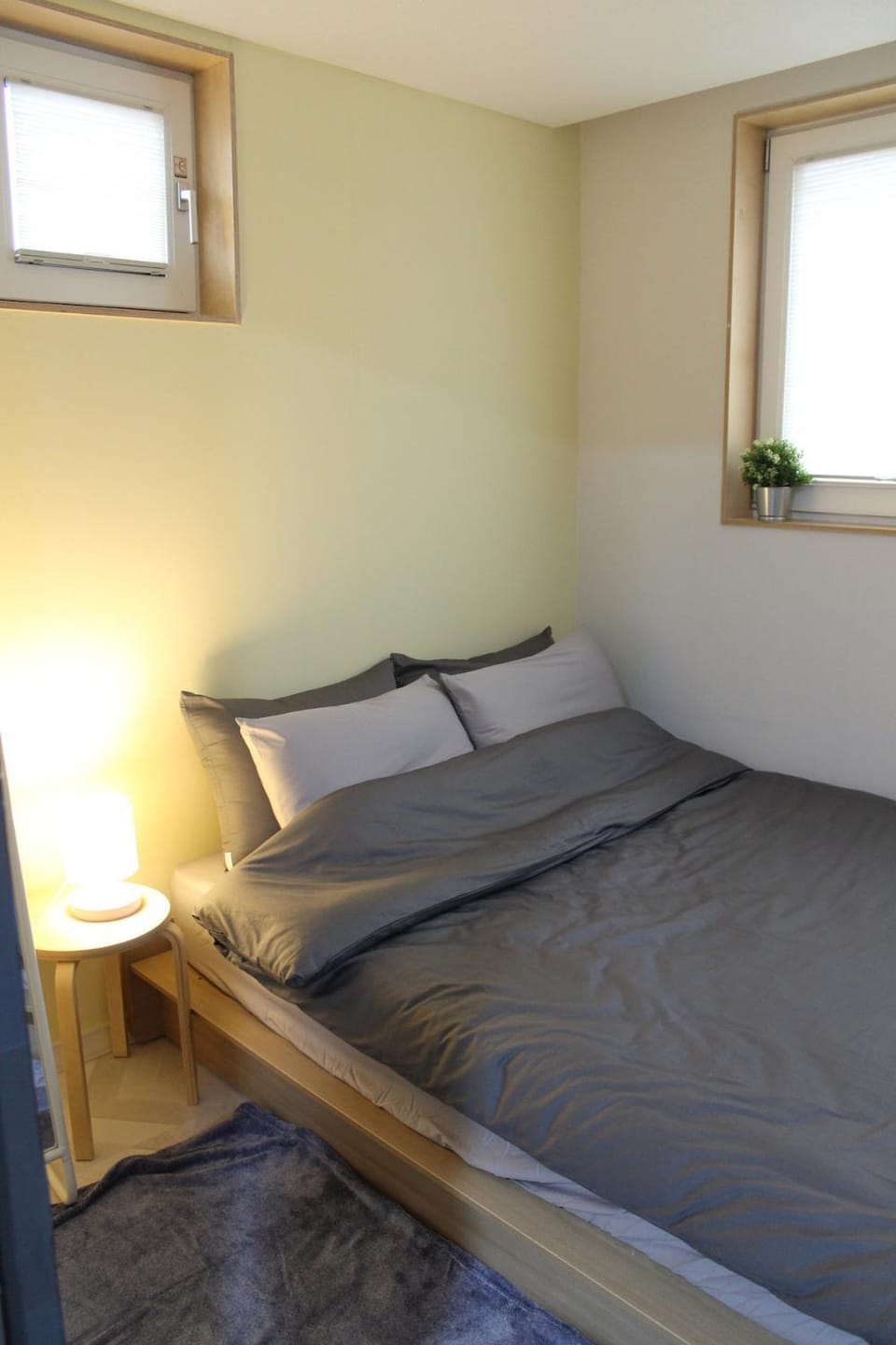Cozy apartment near Hongdae Sogang Ewha Apartment in Seoul