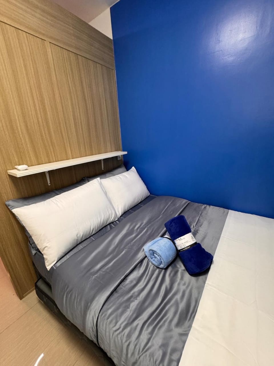 Iris Suites Apartment in Pasay