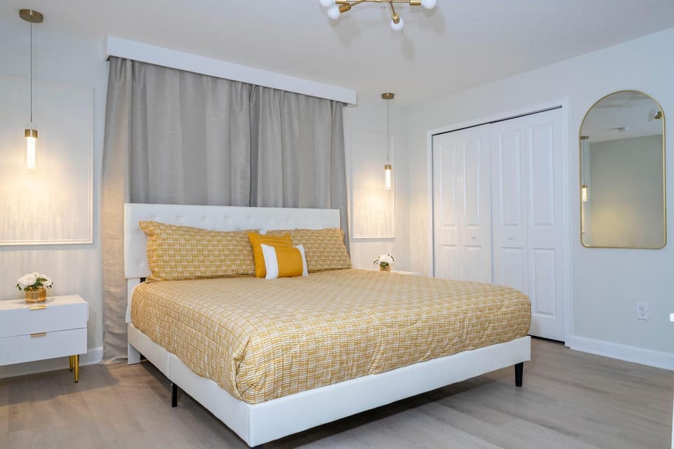 Bed, Bedroom