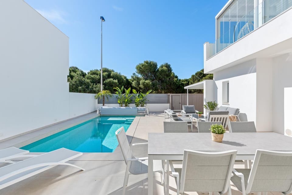 Balcony/Terrace, Swimming pool