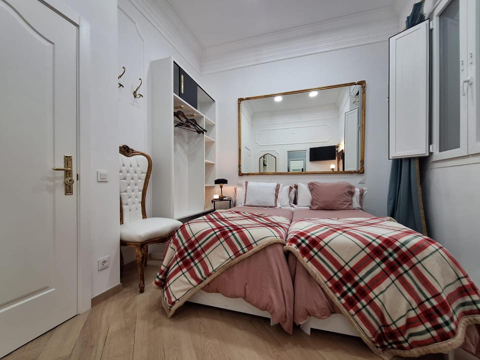 Salamanca Luxury Rooms Bed and Breakfast in Madrid