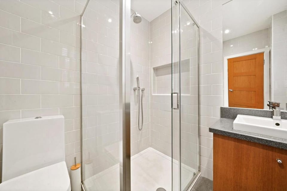 Heavenly Stays, Chelsea, Cozy 1BD Garden-View Nest Apartment in City of Westminster