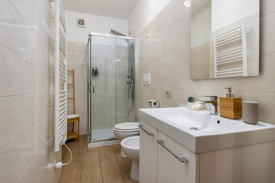 - Near Downtown - Bergamo Central Stay Apartment in Bergamo