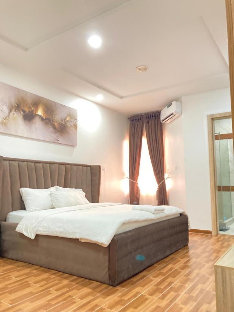 1 Bedroom Studio Apartment Ensuite Shortlet Serviced Apartment With Swimming Pool Apartment in Lagos, Nigeria