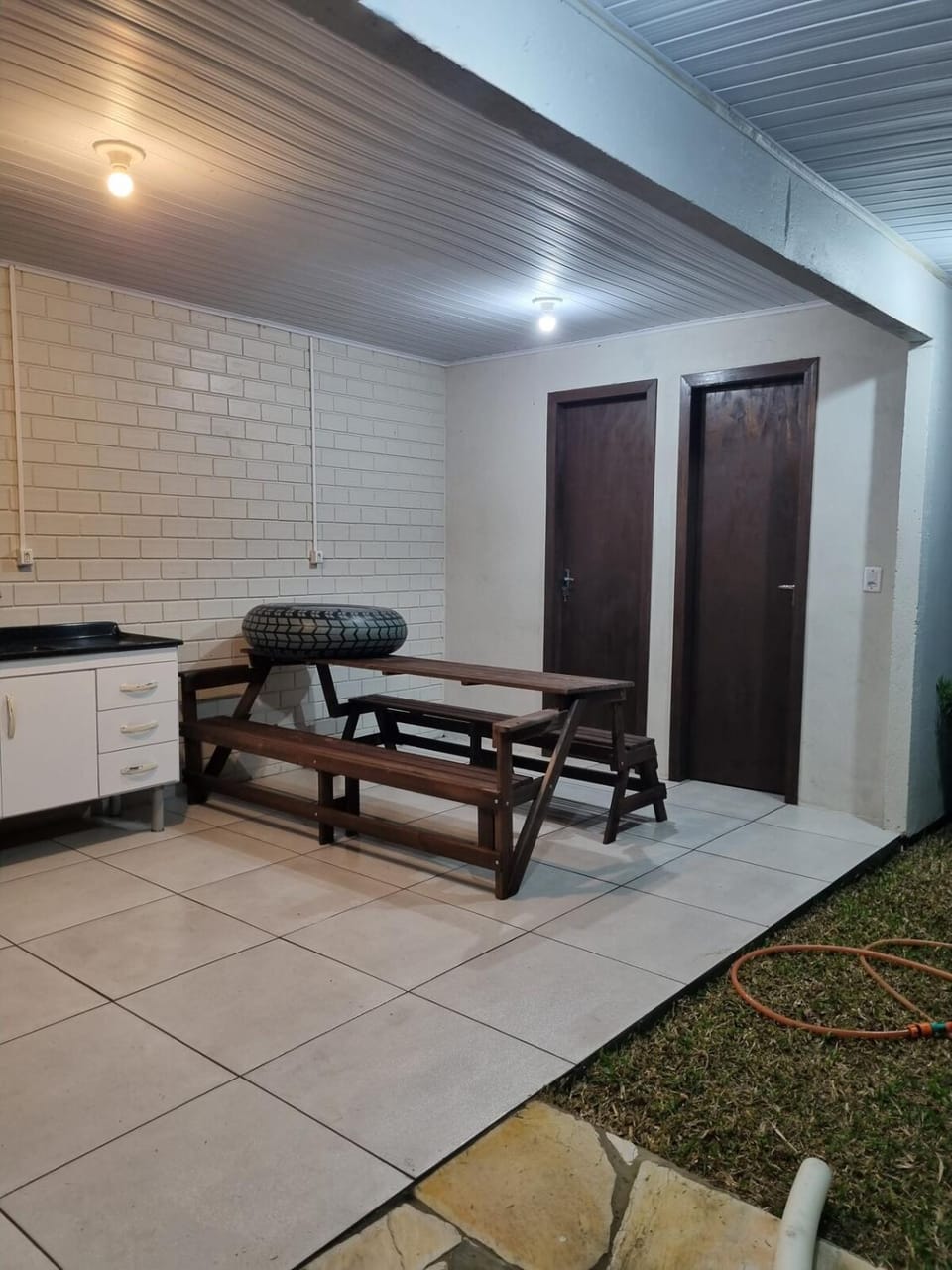 BBQ facilities, Seating area, Dining area