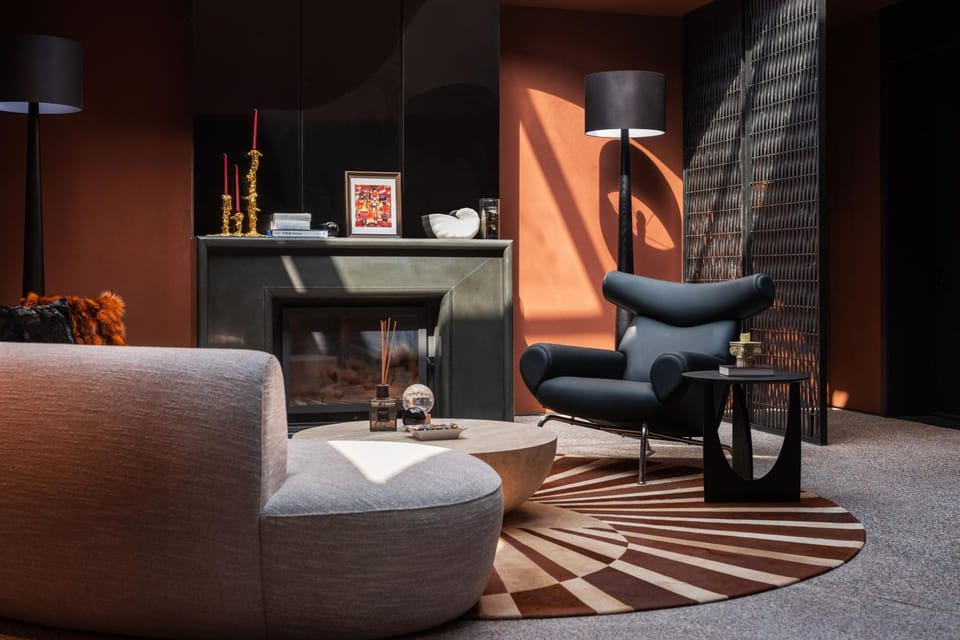Living room, Seating area