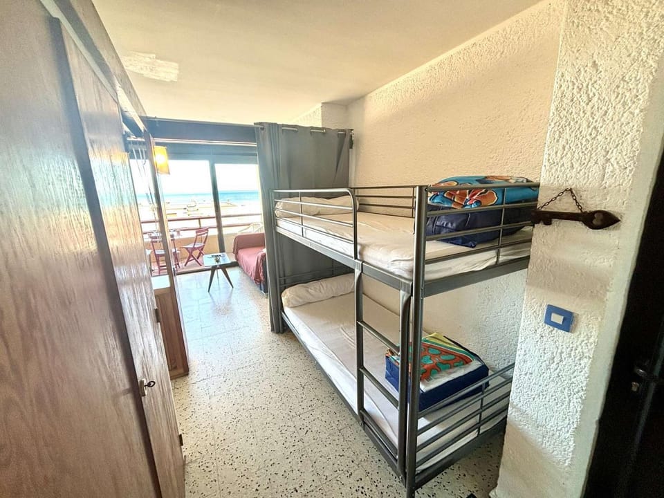 bunk bed