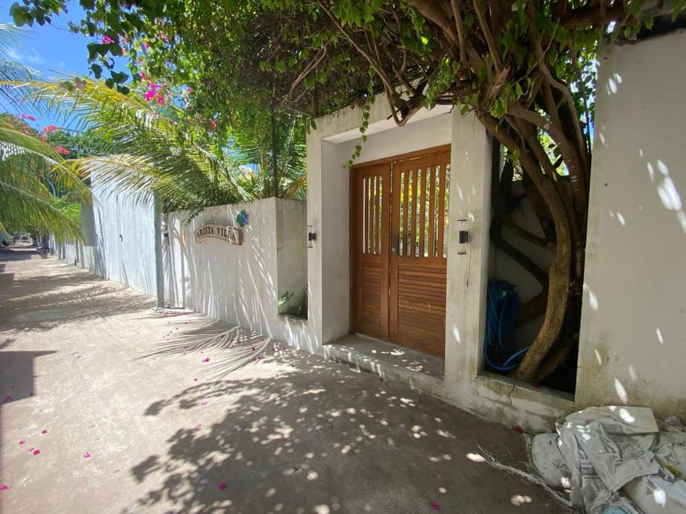 Property building, Day, Street view
