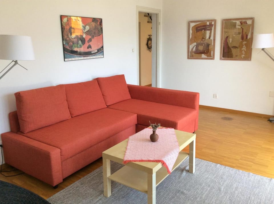 Bellaterra A by Fewotessin House in Locarno