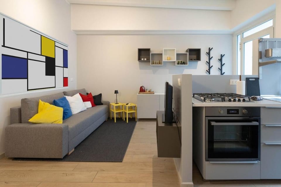 Mondrian Apartment l BB Apartments Trieste Apartment in Trieste