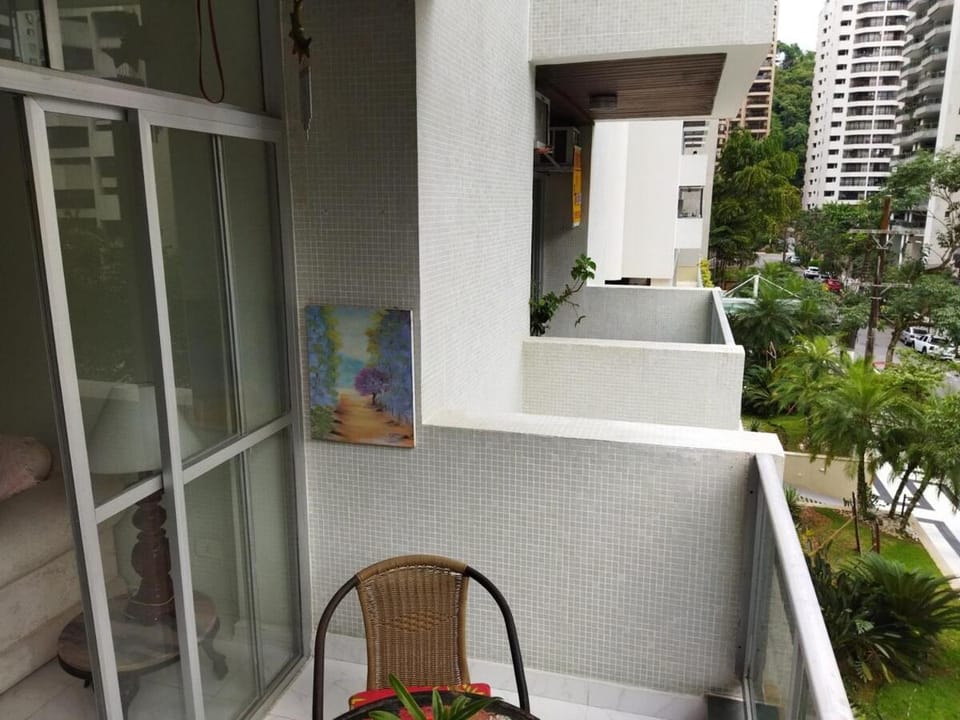 Apartamento Praia Pitangueiras em local nobre Apartment in State of São Paulo