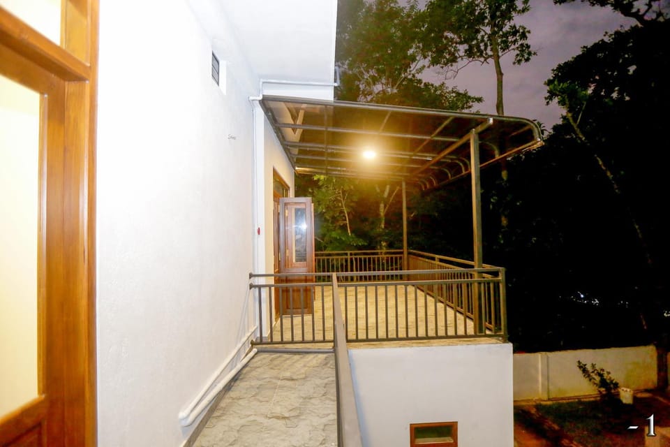 Property building, View (from property/room), Balcony/Terrace