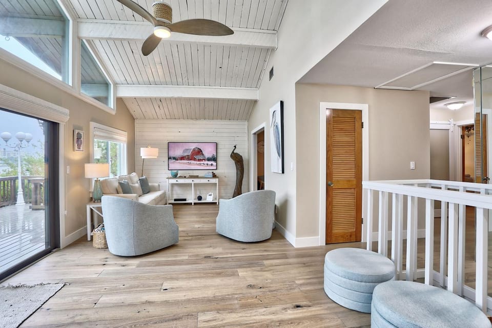 Paradise Along Boca Ciega Bay House in Treasure Island