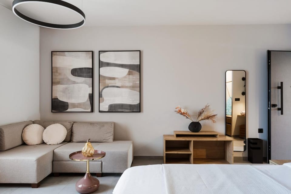 Bed, Living room, Photo of the whole room