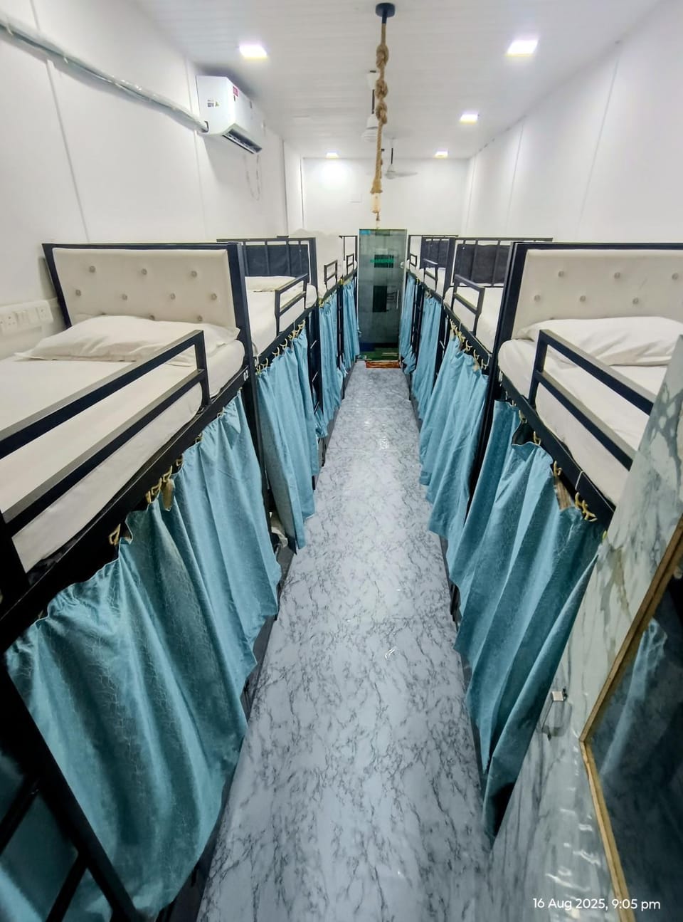 Bed, Living room, bunk bed