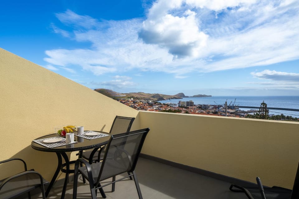 Balcony/Terrace, Seating area, Sea view