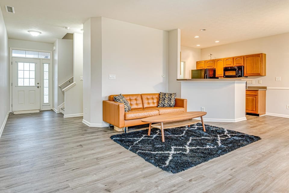 Close to Main Street Townhome in Zionsville House in Carmel