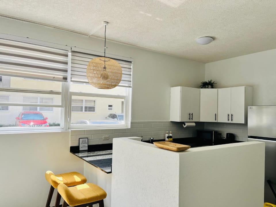 Kitchen or kitchenette, oven, stove