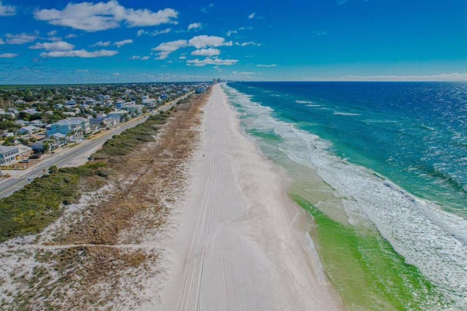 Laid-Back - Private Pool, 4 Min Walk to Beach, Close to 30A, FREE Daily Activities House in Sunnyside