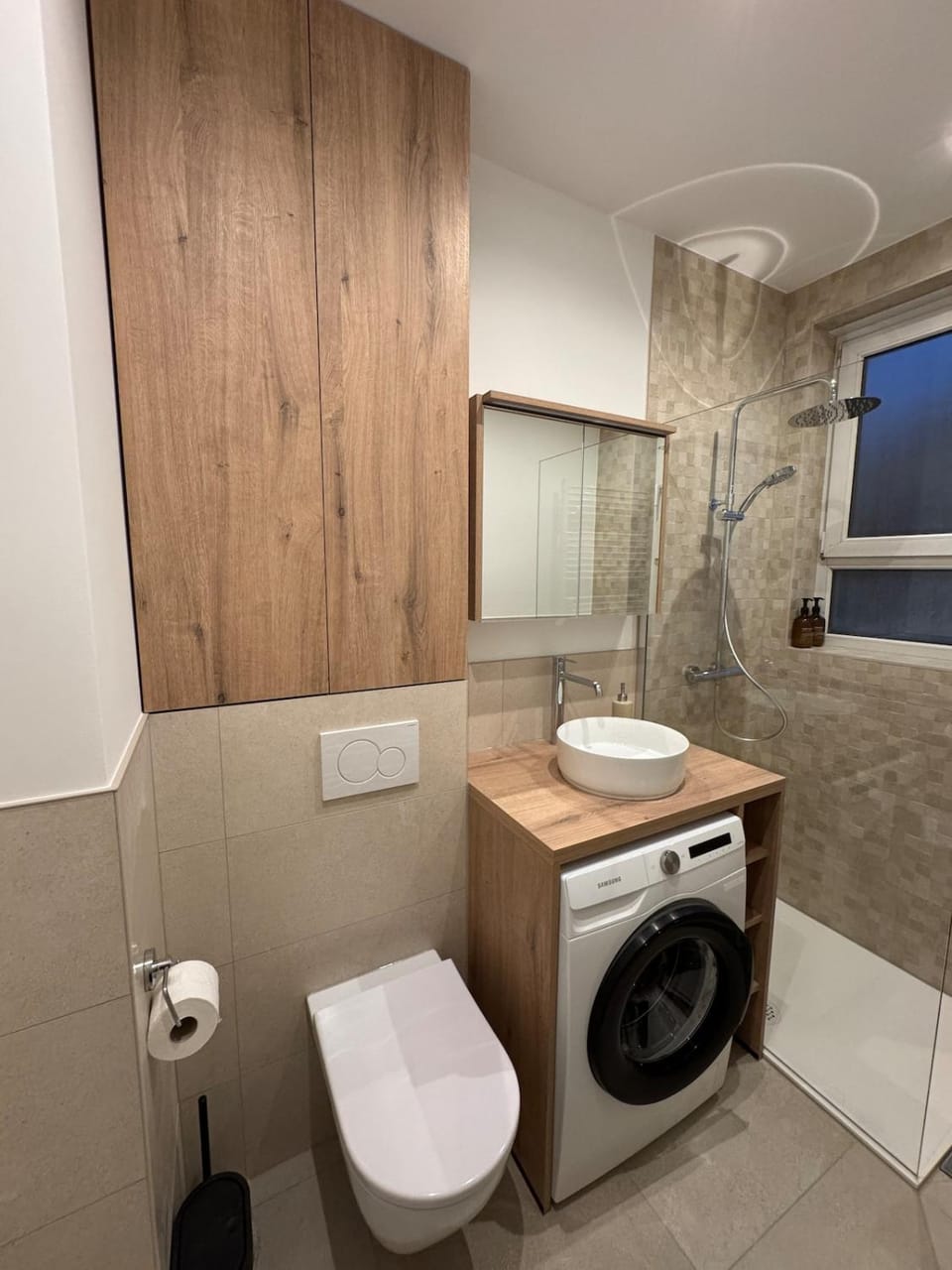 Toilet, Bathroom, washing machine