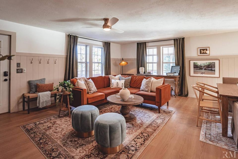 Sunset Cottage Hocking Hills House in Laurel Township