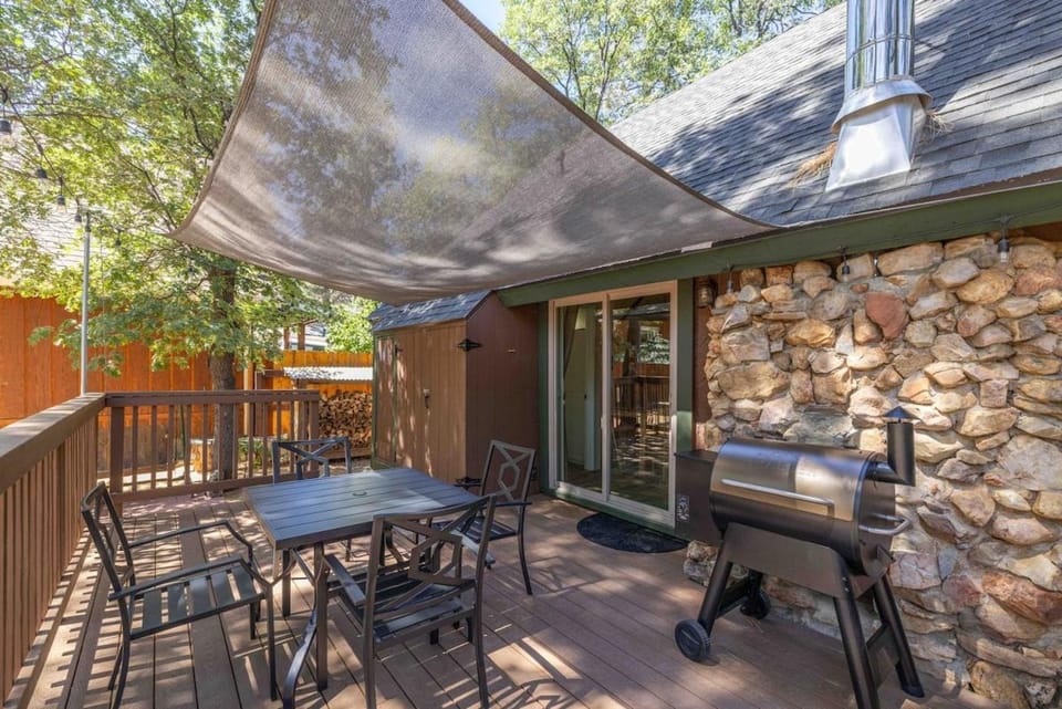 BBQ facilities, Balcony/Terrace, Dining area