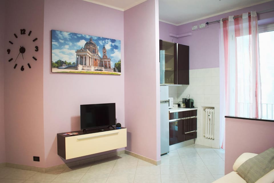 Communal lounge/ TV room, TV and multimedia, Evening entertainment
