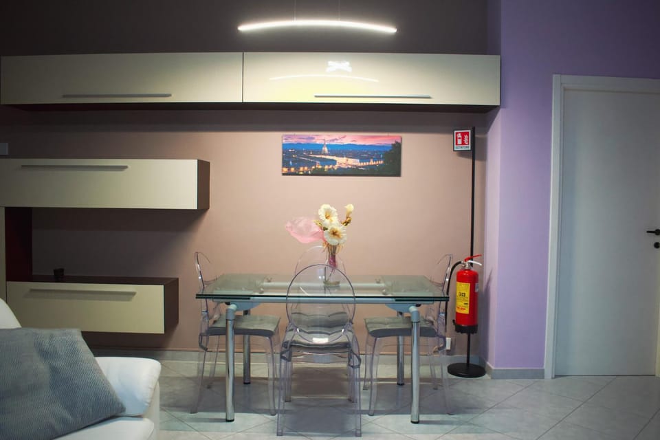 Living room, Seating area, kitchen