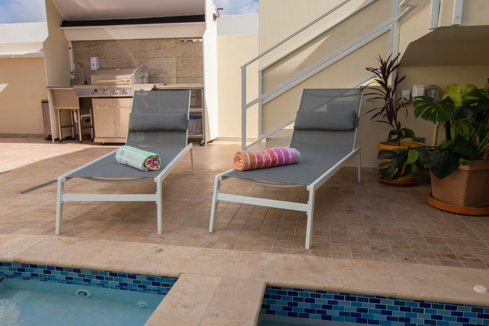 Balcony/Terrace, Swimming pool