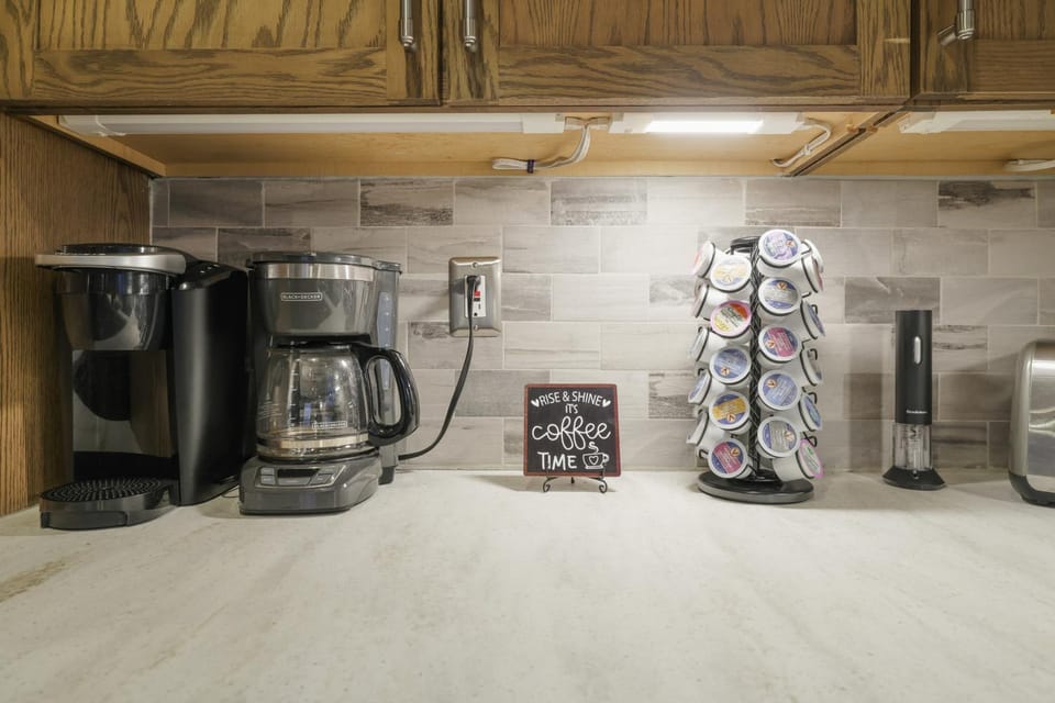 Coffee/tea facilities, kitchen