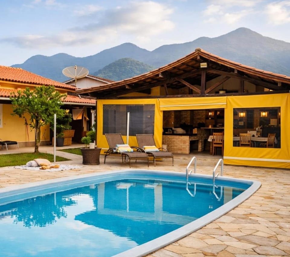 Property building, Swimming pool, Breakfast
