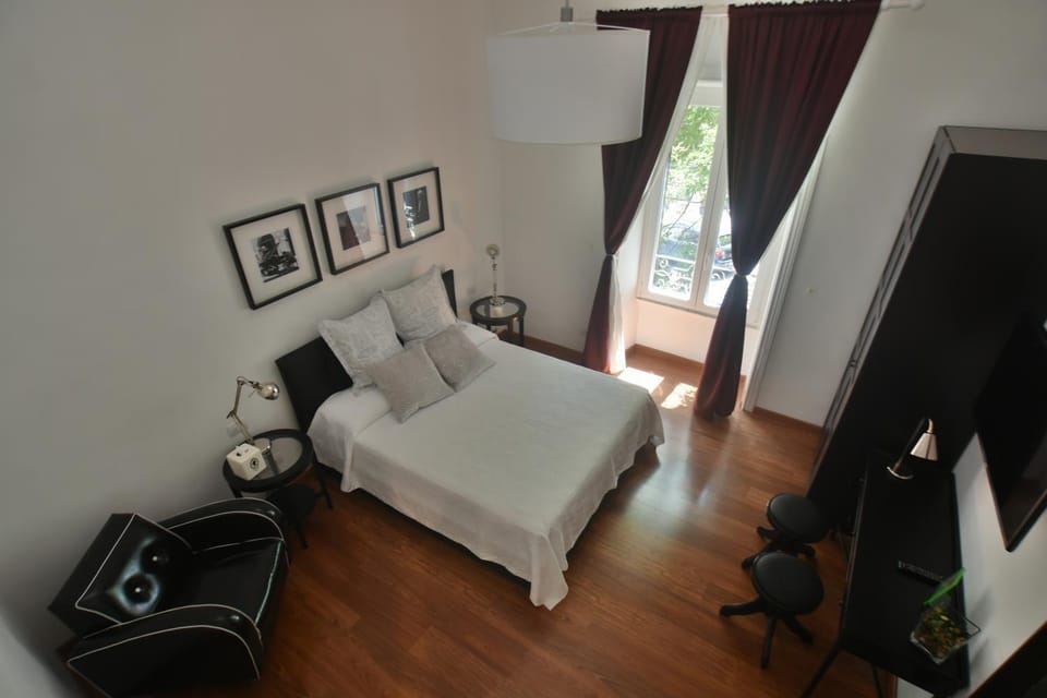 Piano Suite in Vatican Apartment in Rome