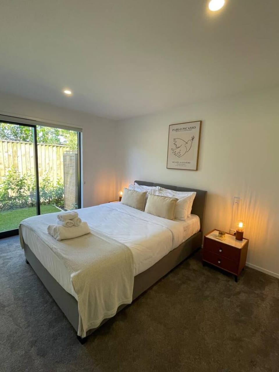 Stylish and Sleek Auckland Stay House in Auckland