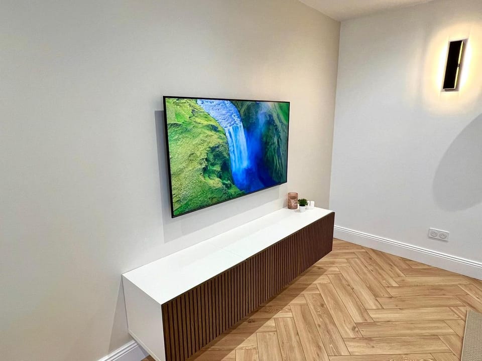 Communal lounge/ TV room, TV and multimedia