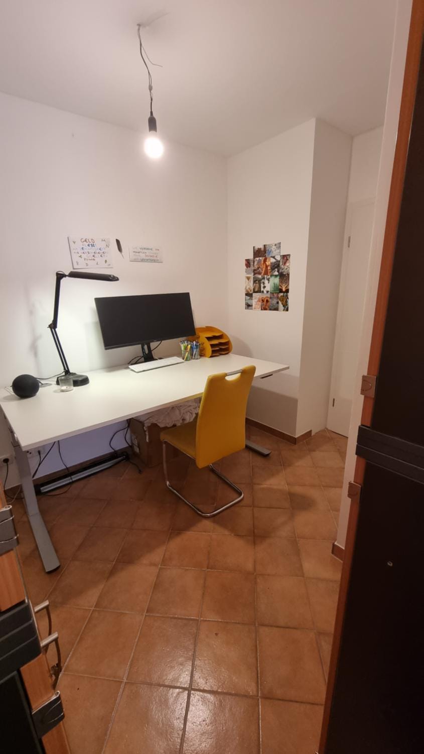 Schnuckeliges Zimmer mit Arbeitsplatz und Gartenblick Vacation rental in Hesse