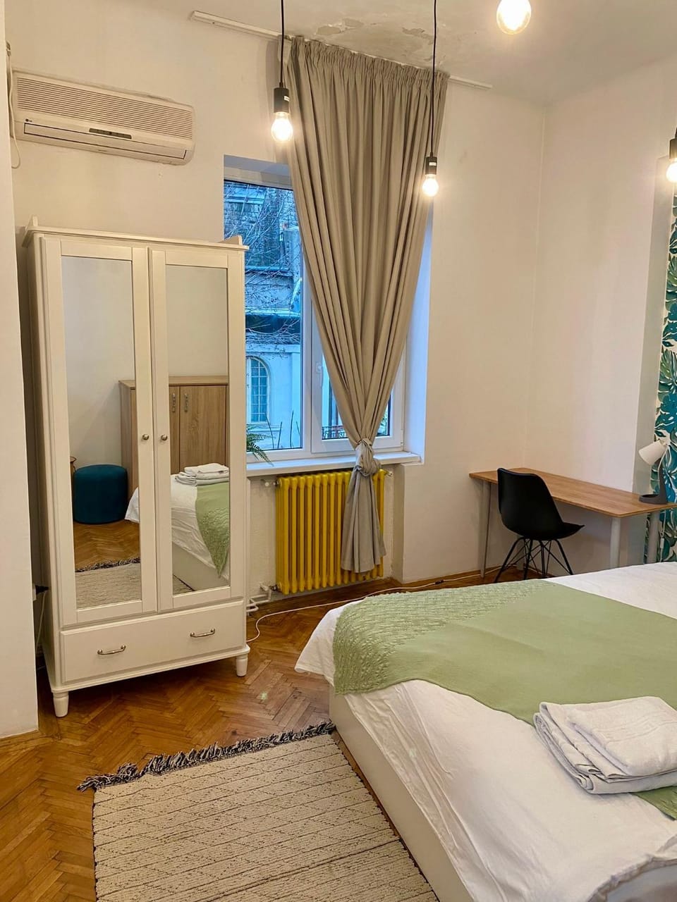 CoolKUSH 2U Vacation rental in Bucharest