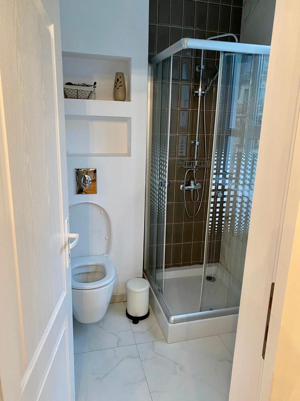 CoolKUSH 2U Vacation rental in Bucharest