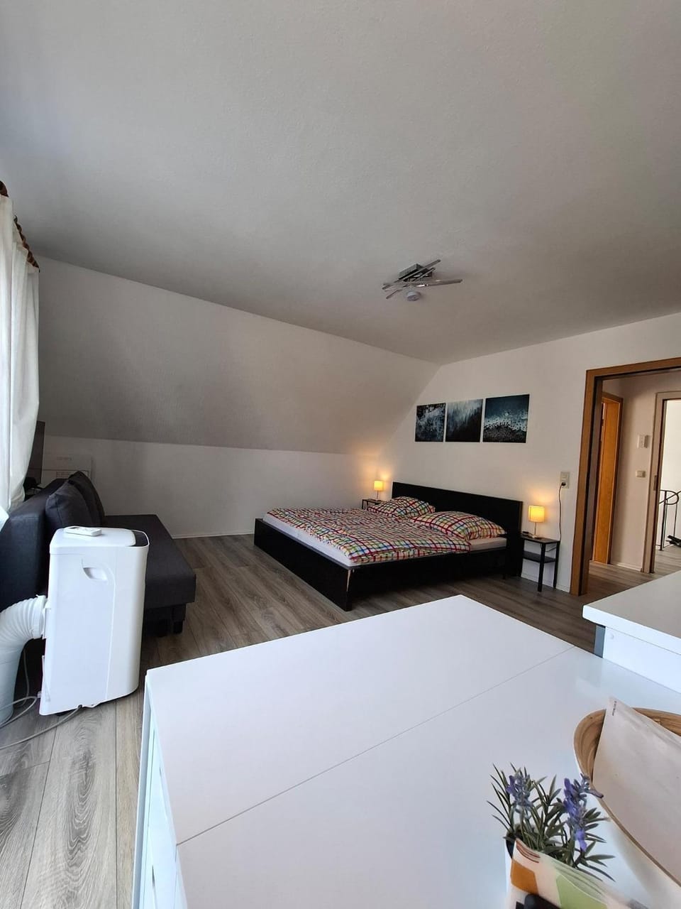 Bed, Photo of the whole room, Seating area, Bedroom