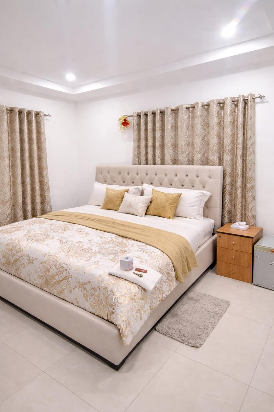 Amazing Suites Bedrooms & Kitchen, Lekki - Shared Apartment Bed and Breakfast in Lagos