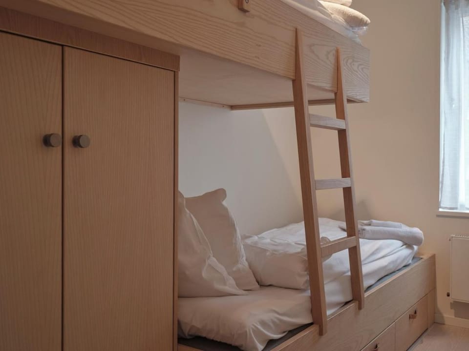 Bed, Bedroom, bunk bed
