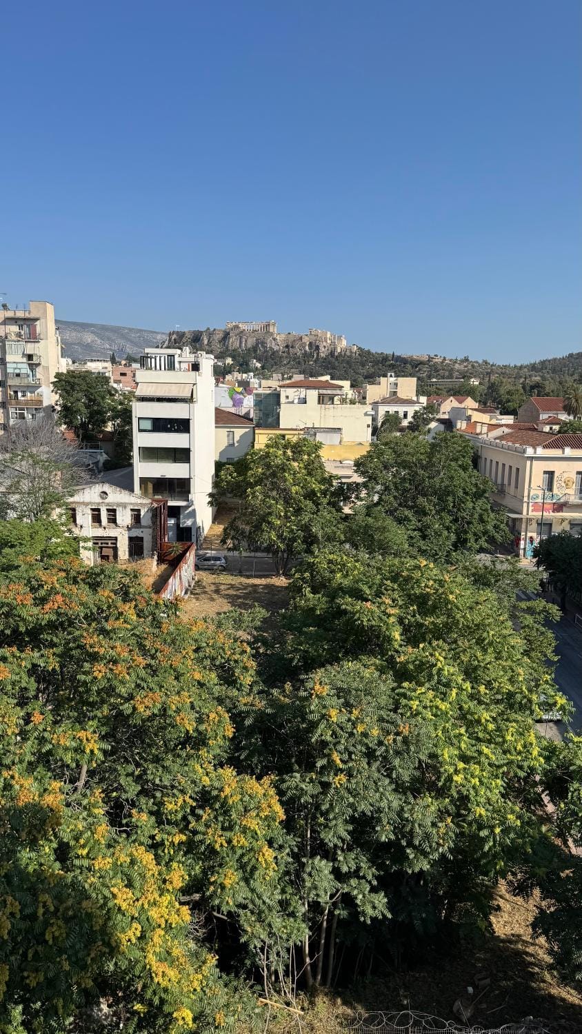 The Green Parthenon Apartment in Athens
