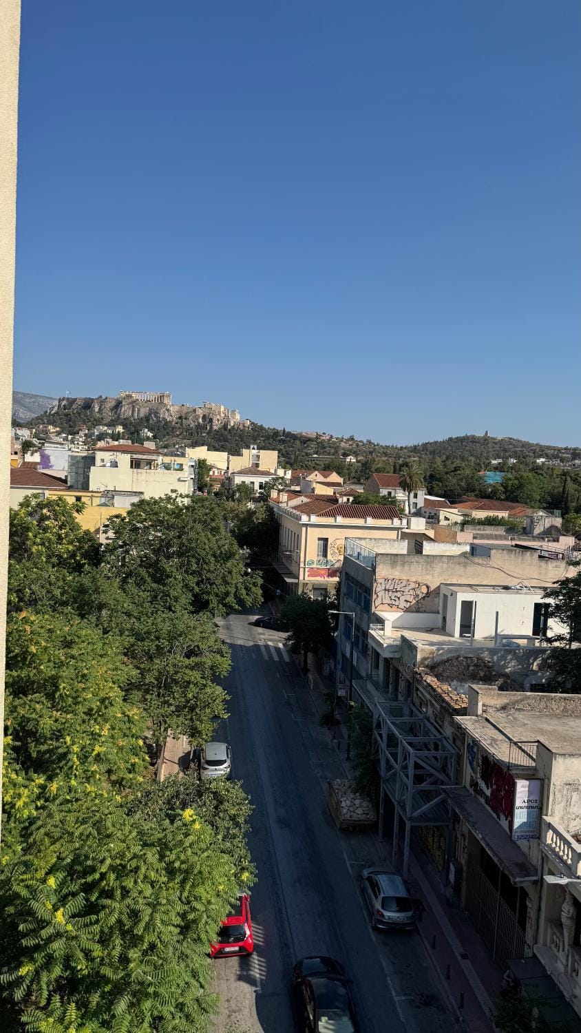 The Green Parthenon Apartment in Athens