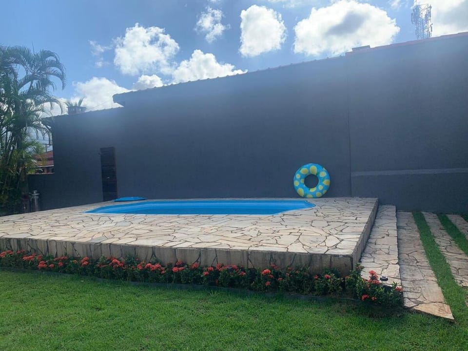 Casa Família Boraceia House in Bertioga