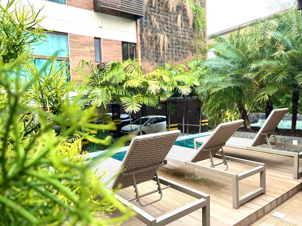 Residencial Praça Cinco - Flats a 200m do mar no Centro Porto de Galinhas por Yolo Apartment in Ipojuca