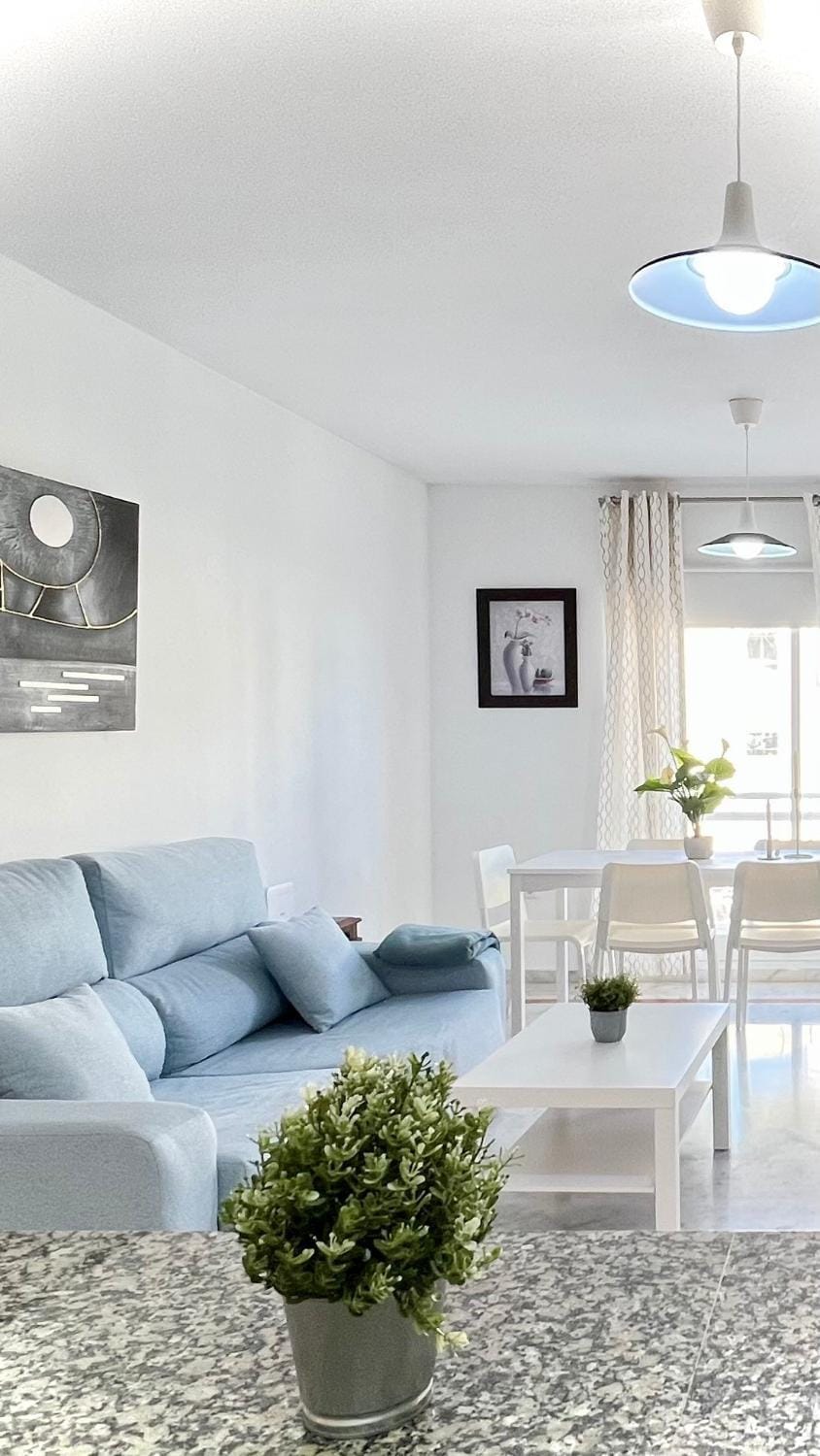 Balcony/Terrace, Living room, Seating area, Dining area, internet