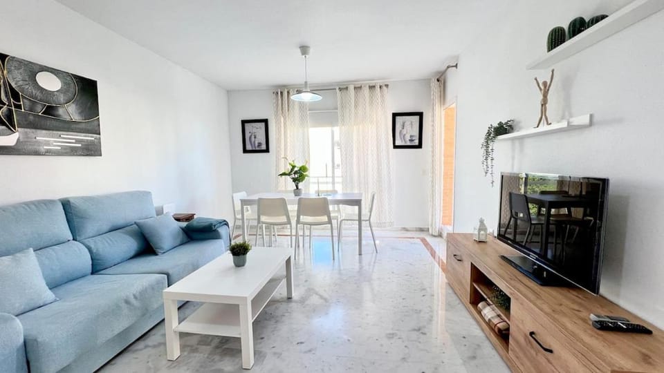 TV and multimedia, Balcony/Terrace, Balcony/Terrace, Living room, Seating area, Dining area, internet, internet